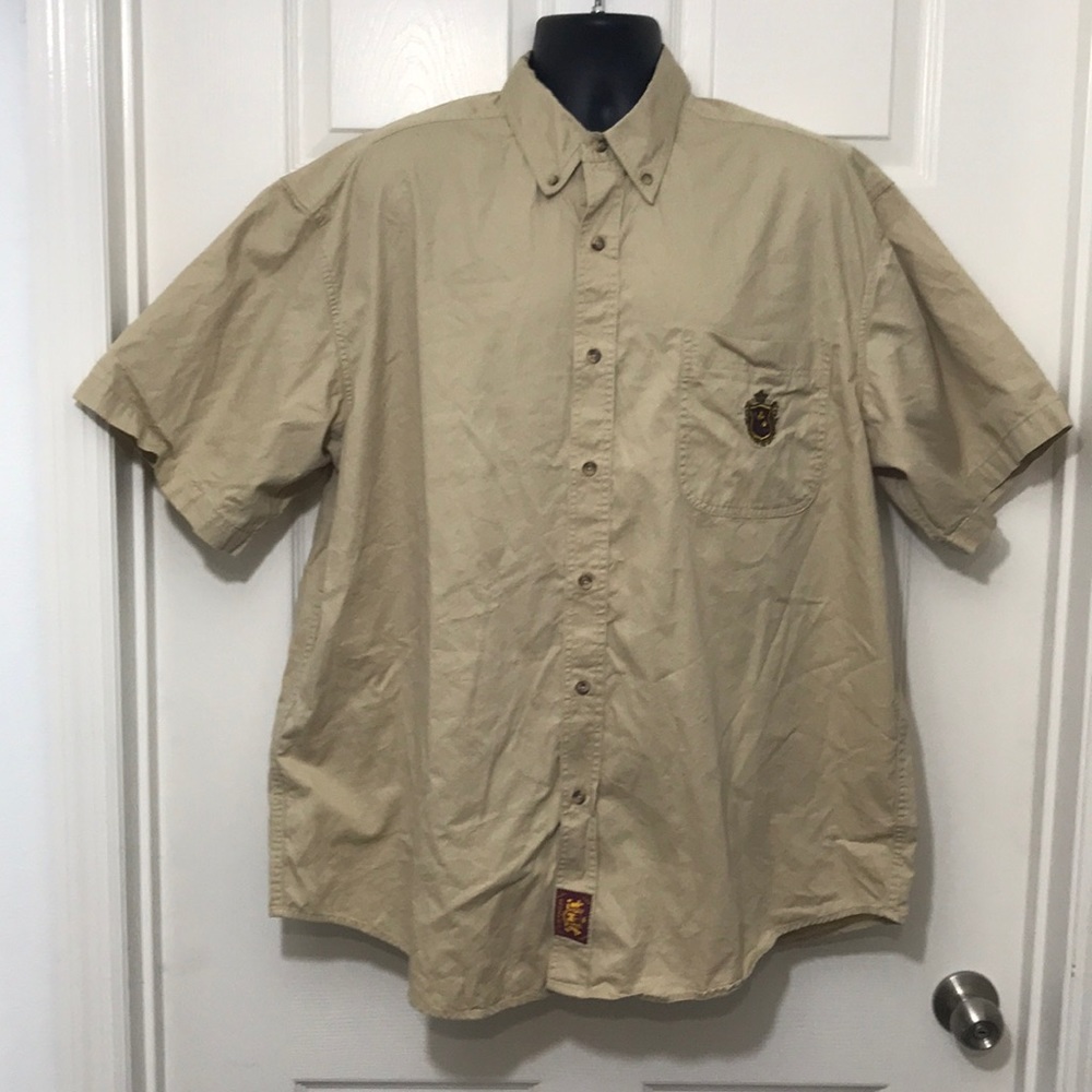 EUC Disney Mickey Button Down Size XL